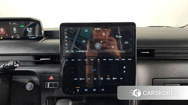 Hyundai Staria 2025 Белый из Кореи, фото 2