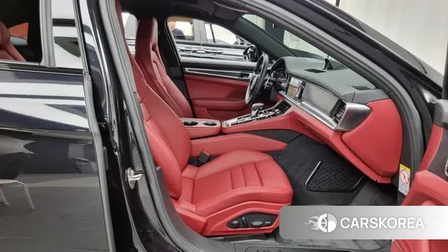 Porsche Panamera (971) 2023 Черный из Кореи, фото 2