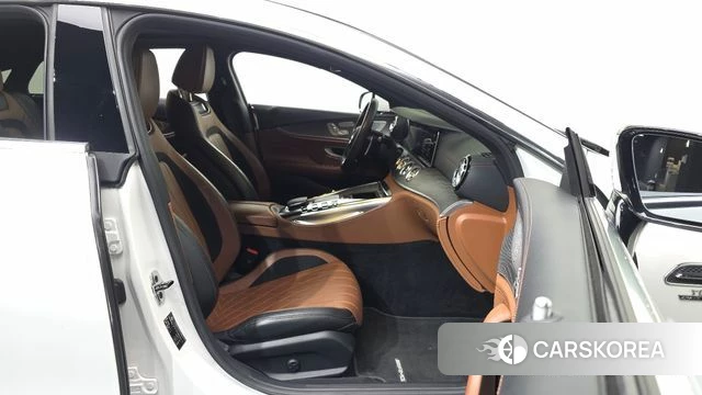 Mercedes-Benz AMG GT 2023 Белый из Кореи, фото 2