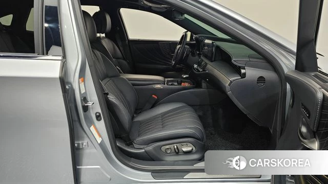 Lexus LS500h 5th generation 2022 Серебряный из Кореи, фото 2