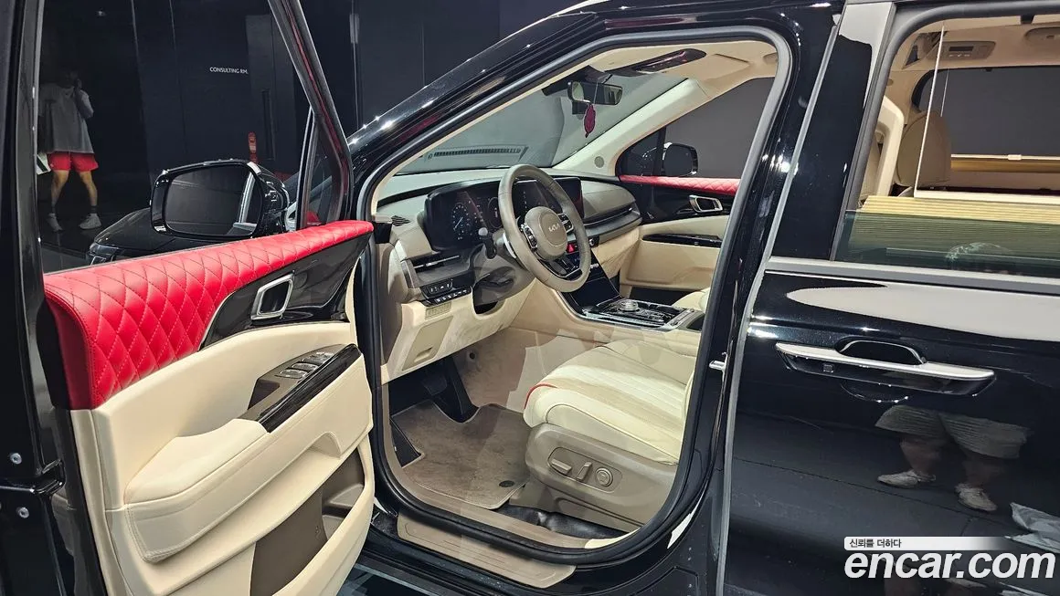 Kia Carnival 4th generation 2023 Черный из Кореи, фото 2