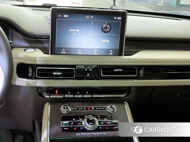 Lincoln Aviator 2nd generation 2021 Белый из Кореи, фото 2