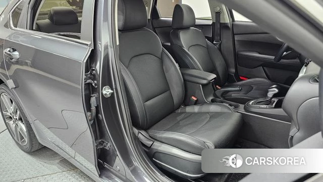 Kia Come New K3 2021 Серый из Кореи, фото 2