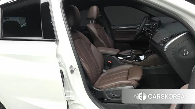 BMW X4 (G02) 2025 Белый из Кореи, фото 2