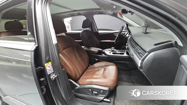 Audi Q7 (4M) 2019 Серый из Кореи, фото 2