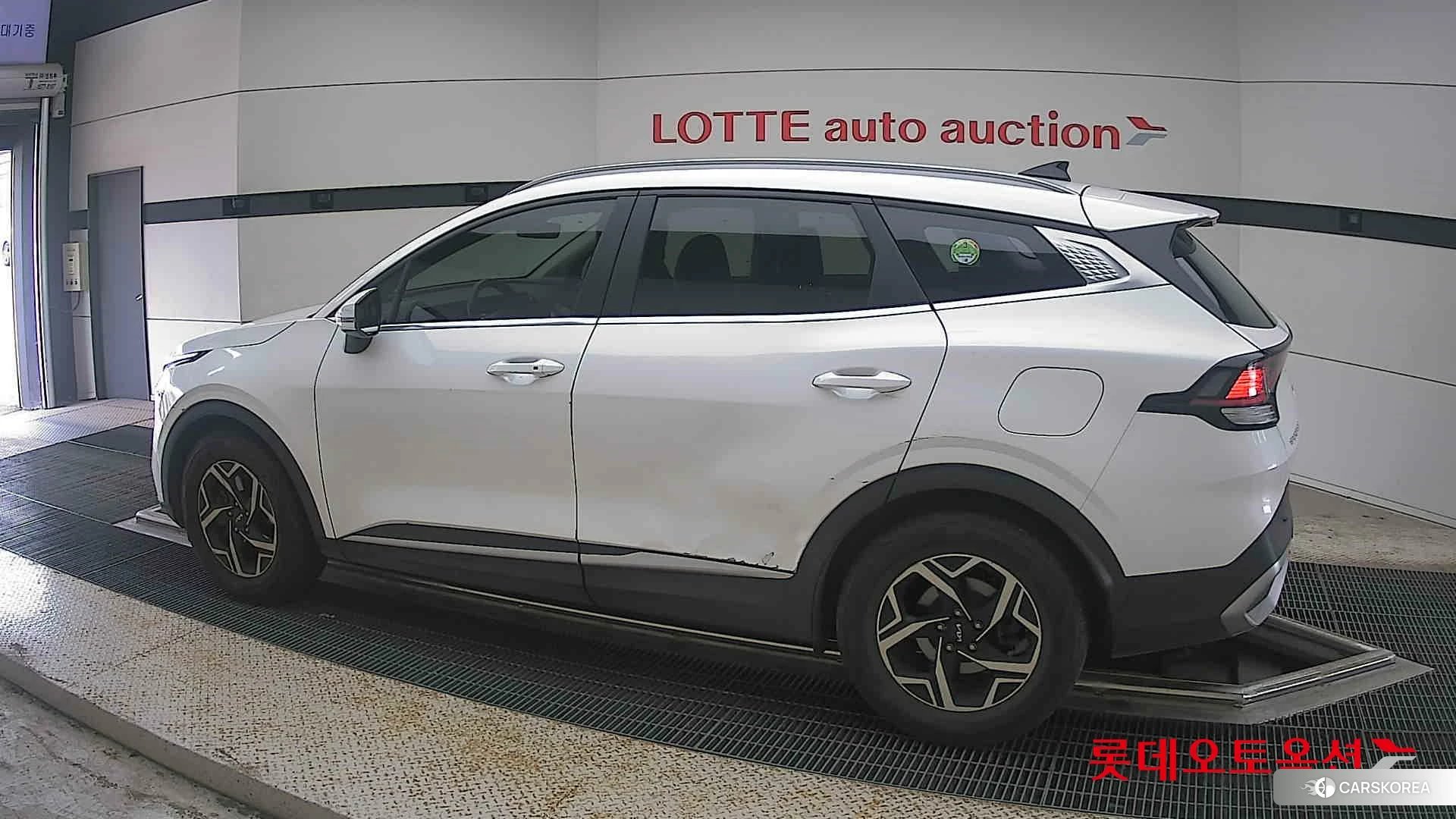 Kia Sportage 2022 Snow White Pearl (optional) из Кореи, фото 2