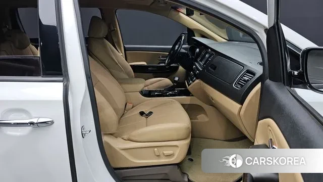 Kia The New Carnival 2019 Белый из Кореи, фото 2