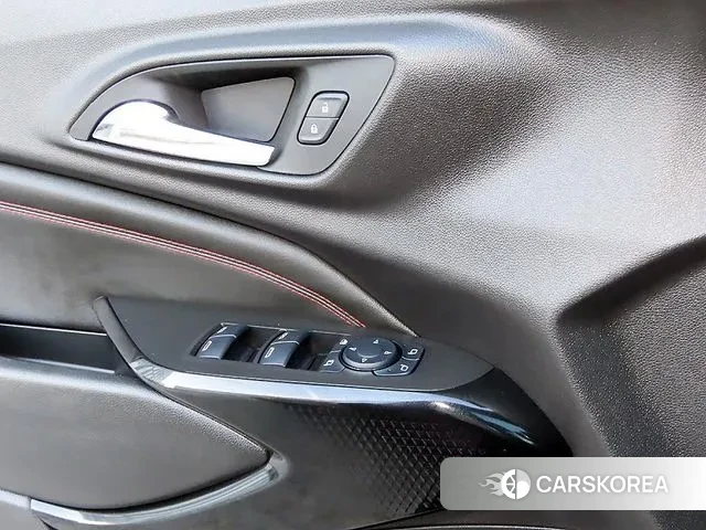 Chevrolet (GM Daewoo) Trax Crossover 2024 Красный из Кореи, фото 2