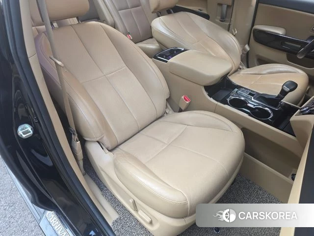 Kia The New Carnival 2018 Черный из Кореи, фото 2