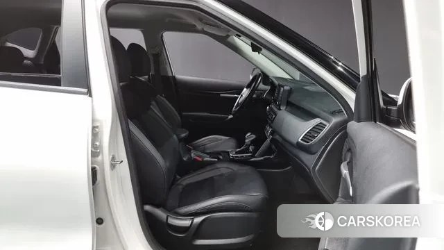 Kia Seltos 2021 Белый из Кореи, фото 2