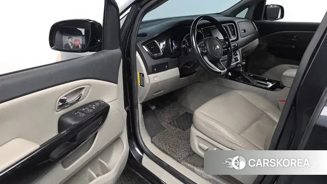 Kia The New Carnival 2018 Серый из Кореи, фото 2