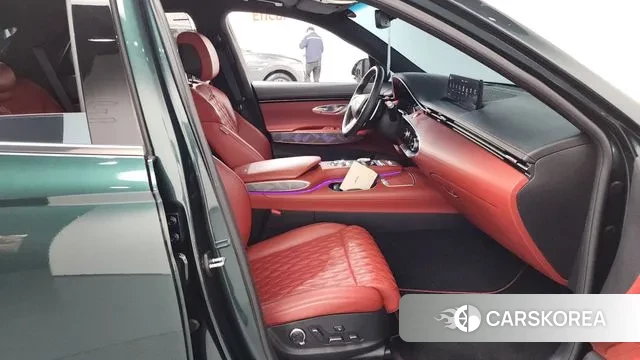 Genesis GV70 2022 Зеленый из Кореи, фото 2