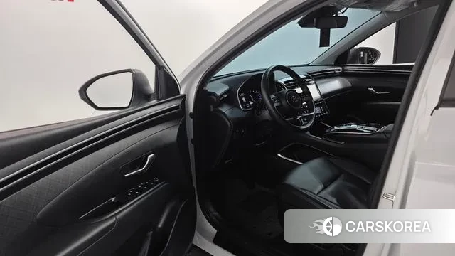 Hyundai Tucson (NX4) 2021 Белый из Кореи, фото 2