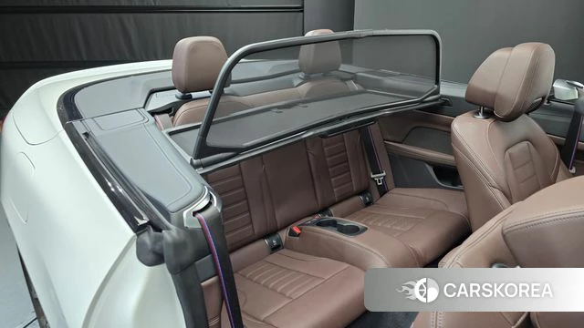 BMW 4 Series (G22) 2025 Белый из Кореи, фото 2