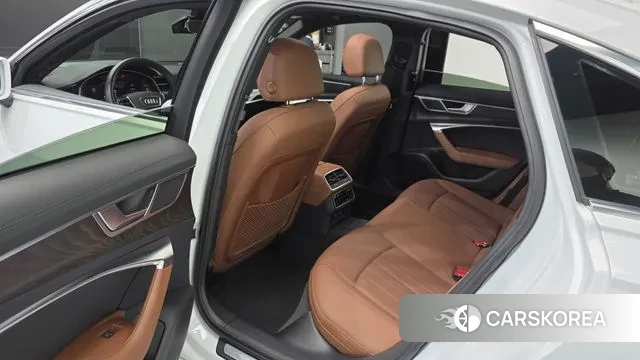 Audi A6 (C8) 2021 Белый из Кореи, фото 2