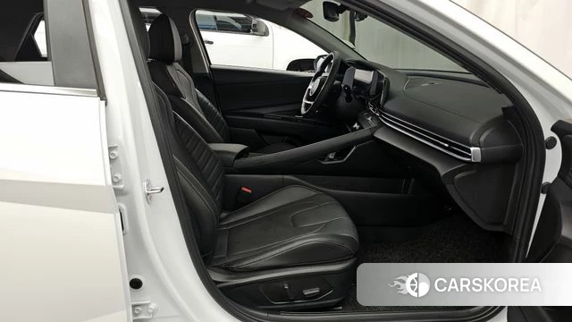 Hyundai The New Avante (CN7) 2025 Белый из Кореи, фото 2