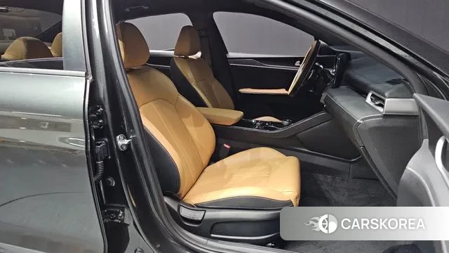 Kia K5 3rd generation 2021 Серый из Кореи, фото 2