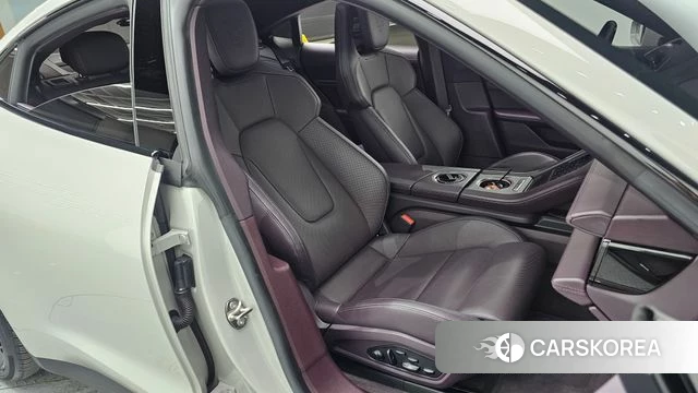 Porsche Taycan 2020 Серебристо-серый из Кореи, фото 2