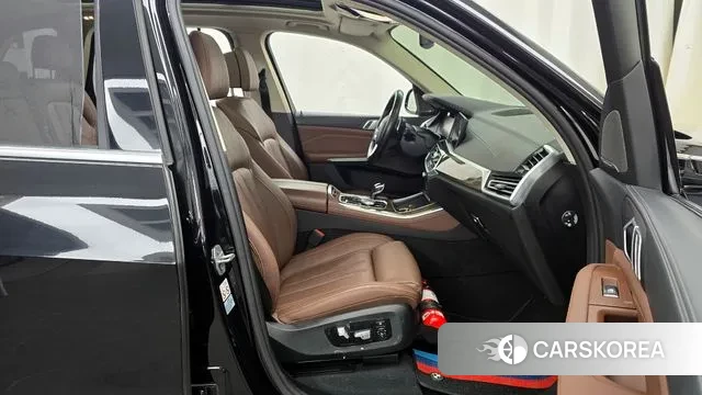 BMW X5 (G05) 2021 Черный из Кореи, фото 2