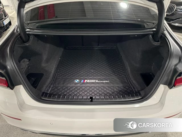 BMW 5 Series (G30) 2022 Белый из Кореи, фото 2