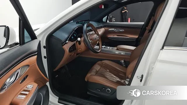 Genesis GV70 2021 Белый из Кореи, фото 2