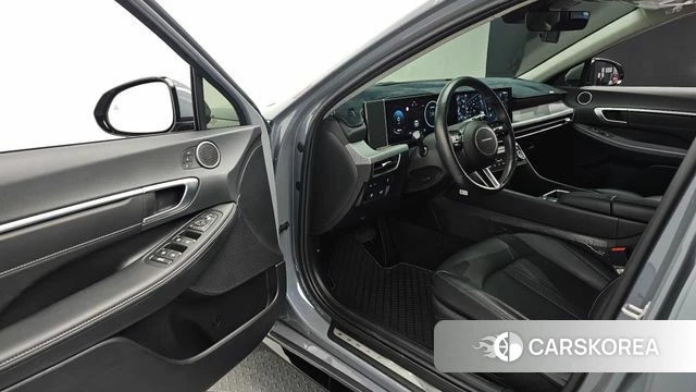 Hyundai Sonata D Edge (DN8) 2023 Серебристо-серый из Кореи, фото 2