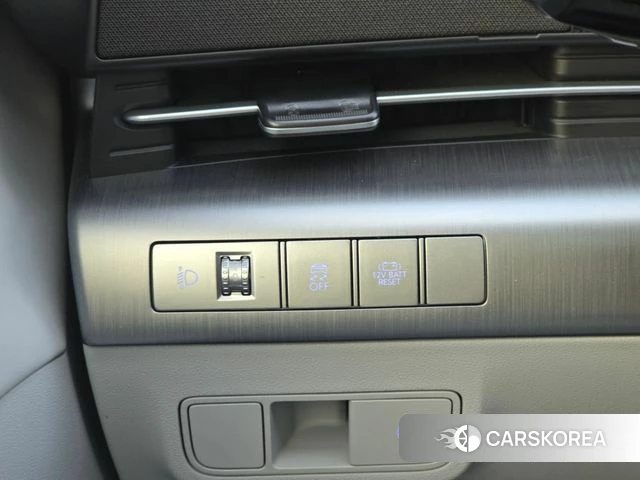 Hyundai Kona Hybrid (SX2) 2023 Светло-зеленый из Кореи, фото 2