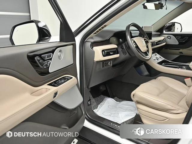 Lincoln Aviator 2nd generation 2022 Белый из Кореи, фото 2