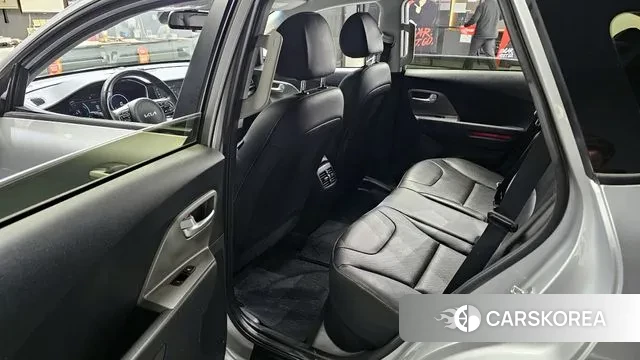 Kia Niro Plus 2022 Серебряный из Кореи, фото 2