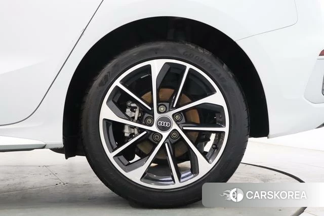 Audi A3 2022 Белый из Китая, фото 2