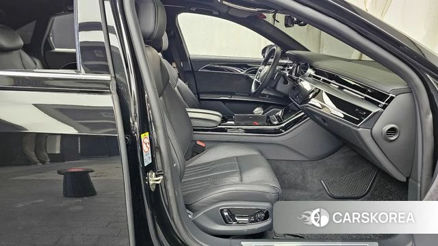 Audi A8 (D5) 2021 Черный из Кореи, фото 2