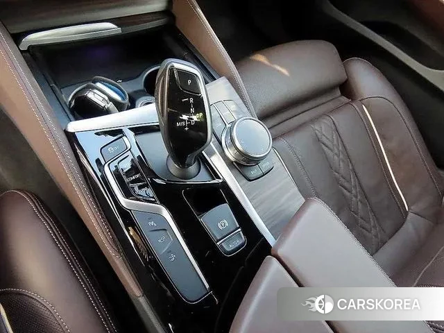 BMW 6 Series GT (G32) 2020 Серебристо-серый из Кореи, фото 2