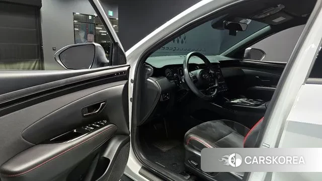 Hyundai Tucson Hybrid (NX4) 2022 Белый из Кореи, фото 2