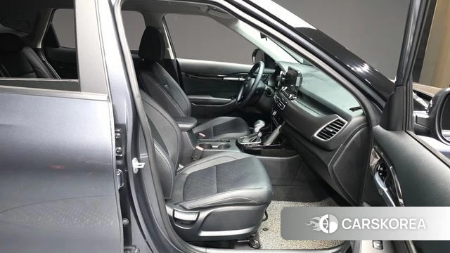 Kia Seltos 2021 Серый из Кореи, фото 2