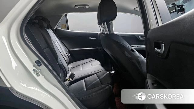 Kia Stonic 2019 Белый из Кореи, фото 2