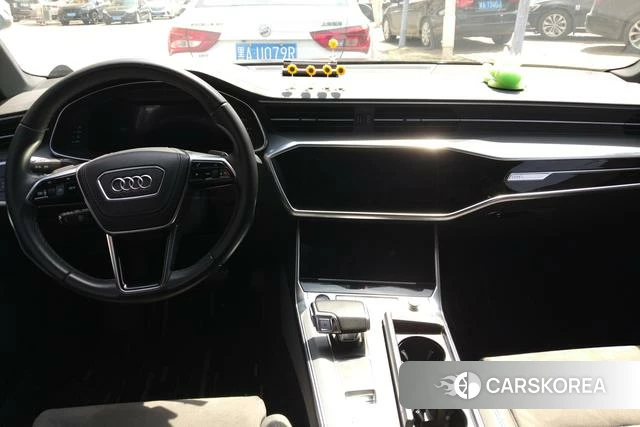 Audi A6L 2023 Черный из Китая, фото 2
