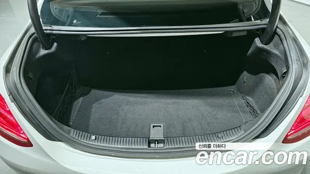 Mercedes-Benz C-Class W205 id 2676474 из Кореи 2