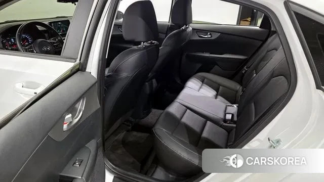 Kia Come New K3 2021 Белый из Кореи, фото 2