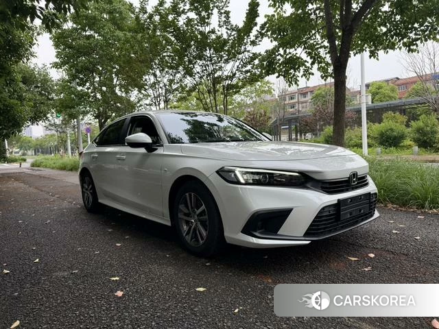 Honda Civic 2022 Белый из Китая, фото 2