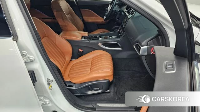 Jaguar F-PACE 2018 Белый из Кореи, фото 2