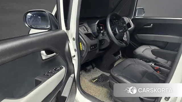 Kia The New Kia Ray 2023 Белый из Кореи, фото 2