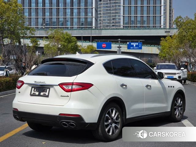 Maserati Levante 2020 Белый из Китая, фото 2