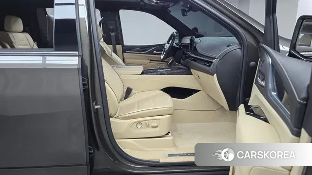 Cadillac Escalade 5th Generation 2021 Коричневый из Кореи, фото 2