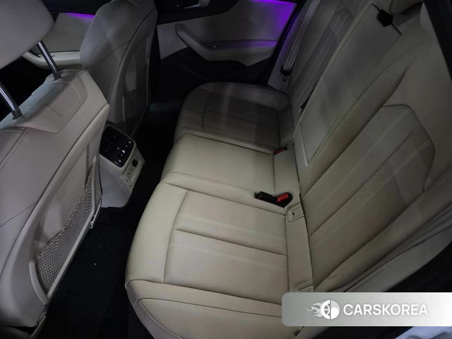 Audi A4 (B9) 2023 Белый из Кореи, фото 2