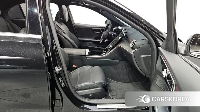 Mercedes-Benz C-Class W206 2022 Черный из Кореи, фото 2