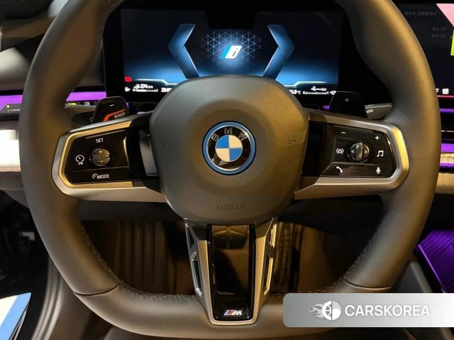 BMW 5 Series (G60) 2025 Синий из Кореи, фото 2