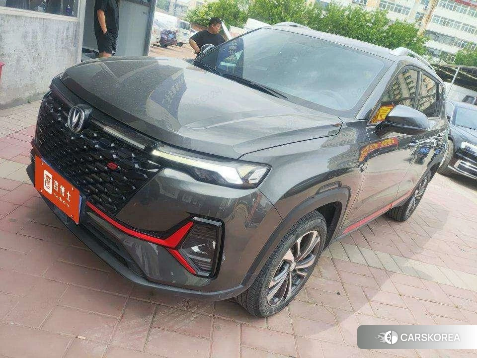 Chang'an CS35 PLUS 2021 Темно-серый из Китая, фото 2