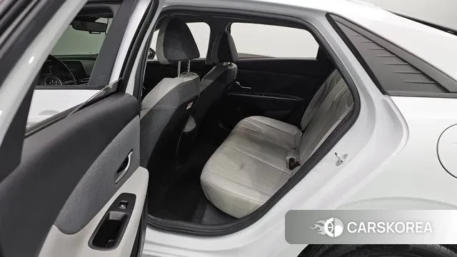 Hyundai Avante (CN7) 2021 Белый из Кореи, фото 2