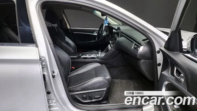 Genesis G70 2019 Серебристо-серый из Кореи, фото 2