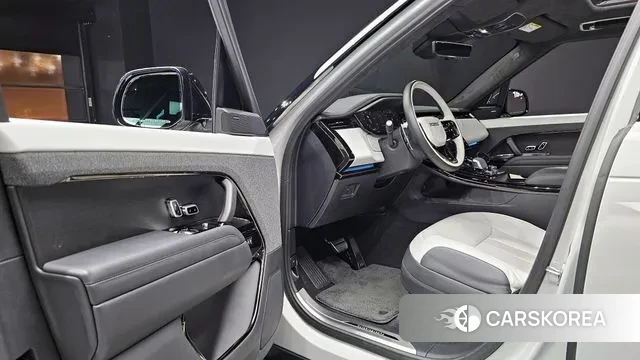 Land Rover Range Rover Sport 3rd Generation 2023 Серебристо-серый из Кореи, фото 2
